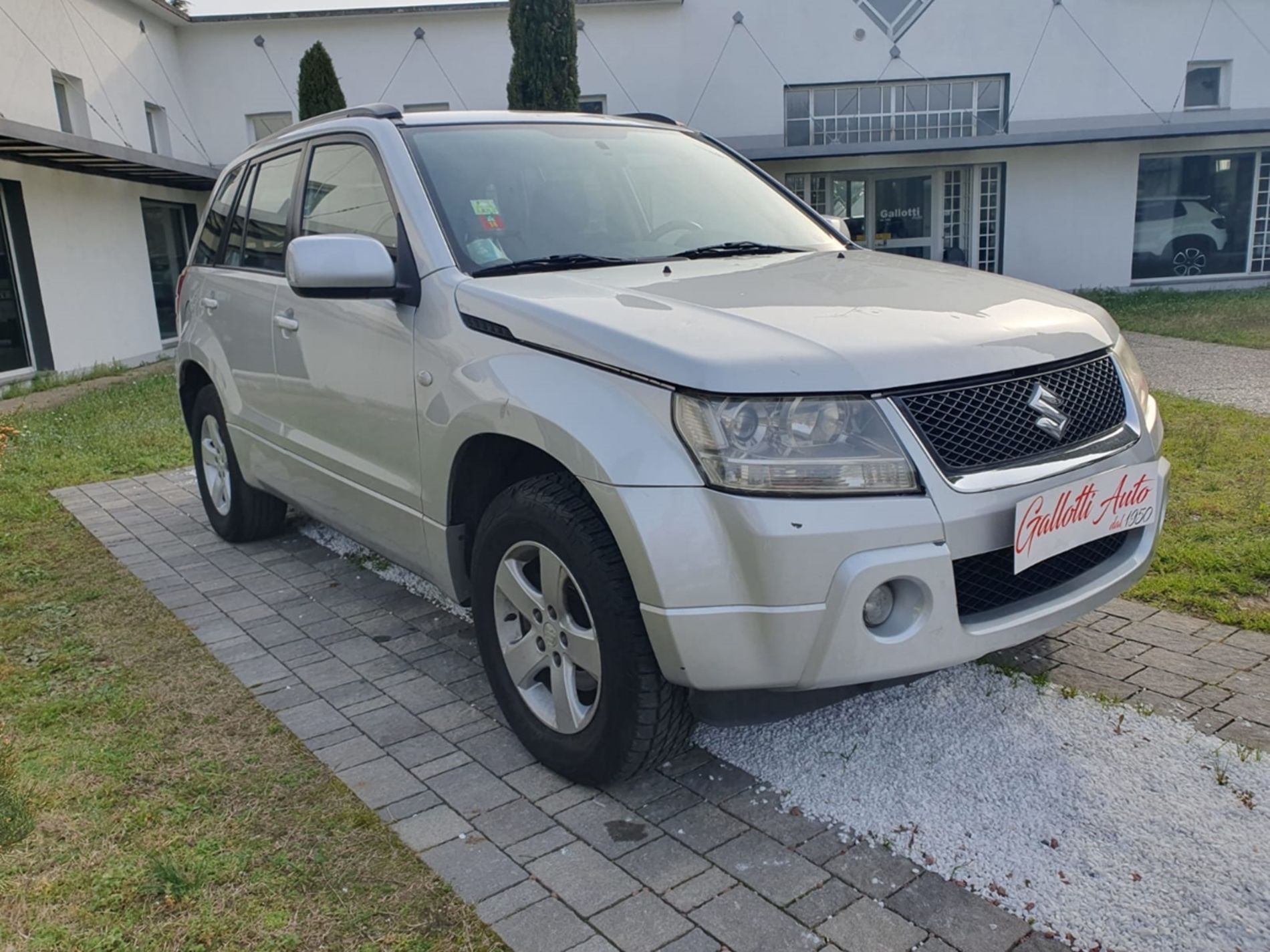 RISERVATA A COMMERCIANTI D’AUTO - Gallotti Auto