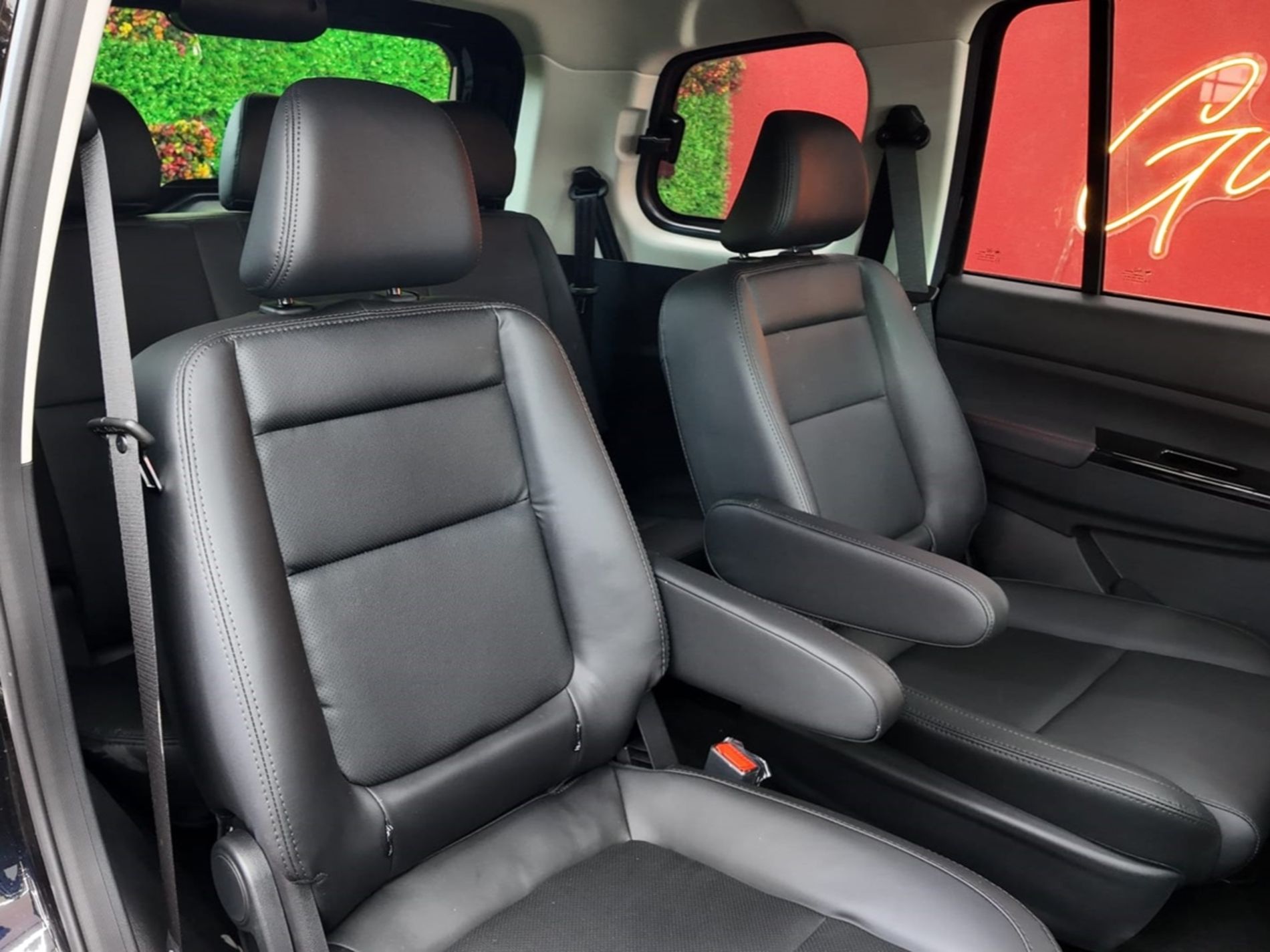 SUPER HYBRID - 7 POSTI - AUTOMATICA - Gallotti Auto