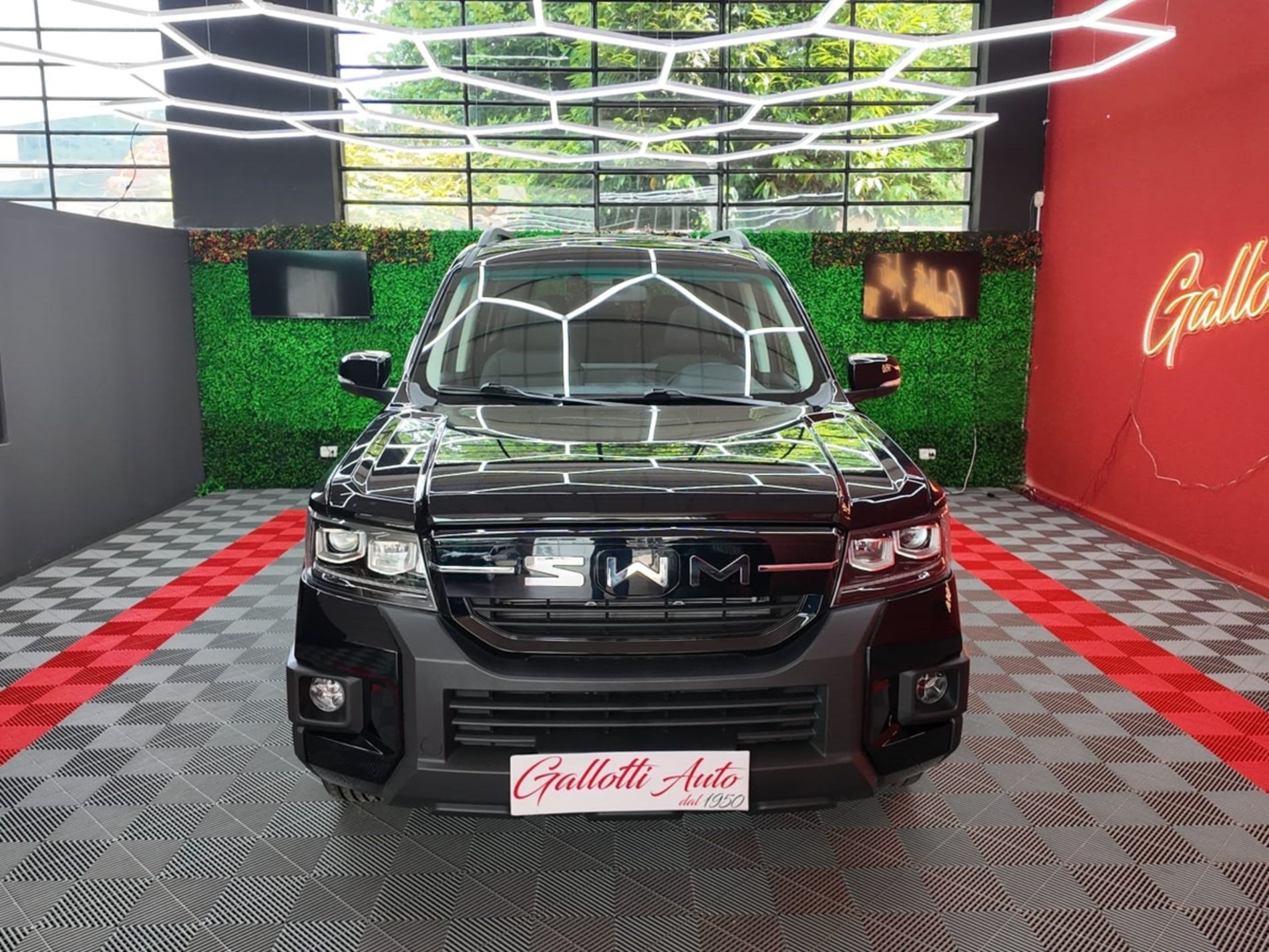 SUPER HYBRID - 7 POSTI - AUTOMATICA - Gallotti Auto