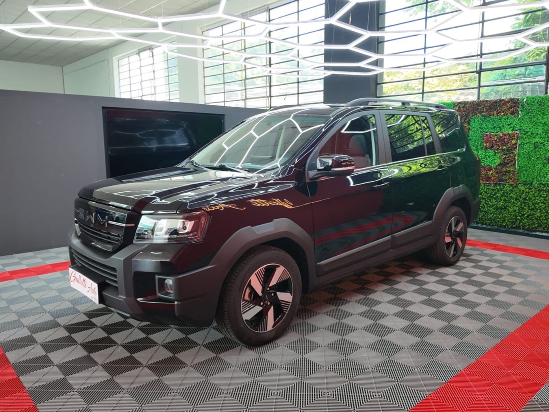 SUPER HYBRID - 7 POSTI - AUTOMATICA - Gallotti Auto