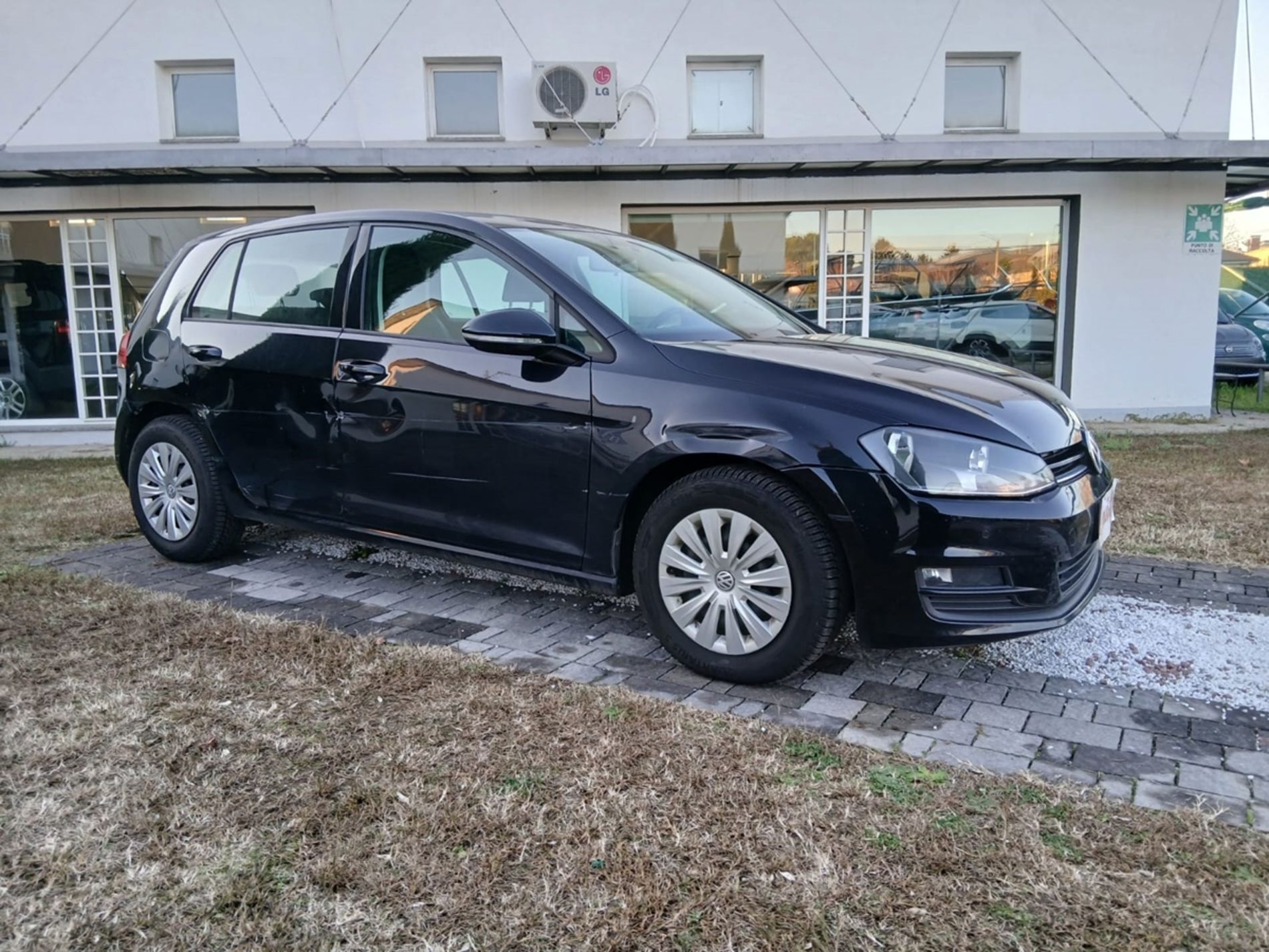 1.6 tdi Trendline 90cv E6 - RISERVATA A COMMERCIANTI D’AUTO - Gallotti Auto