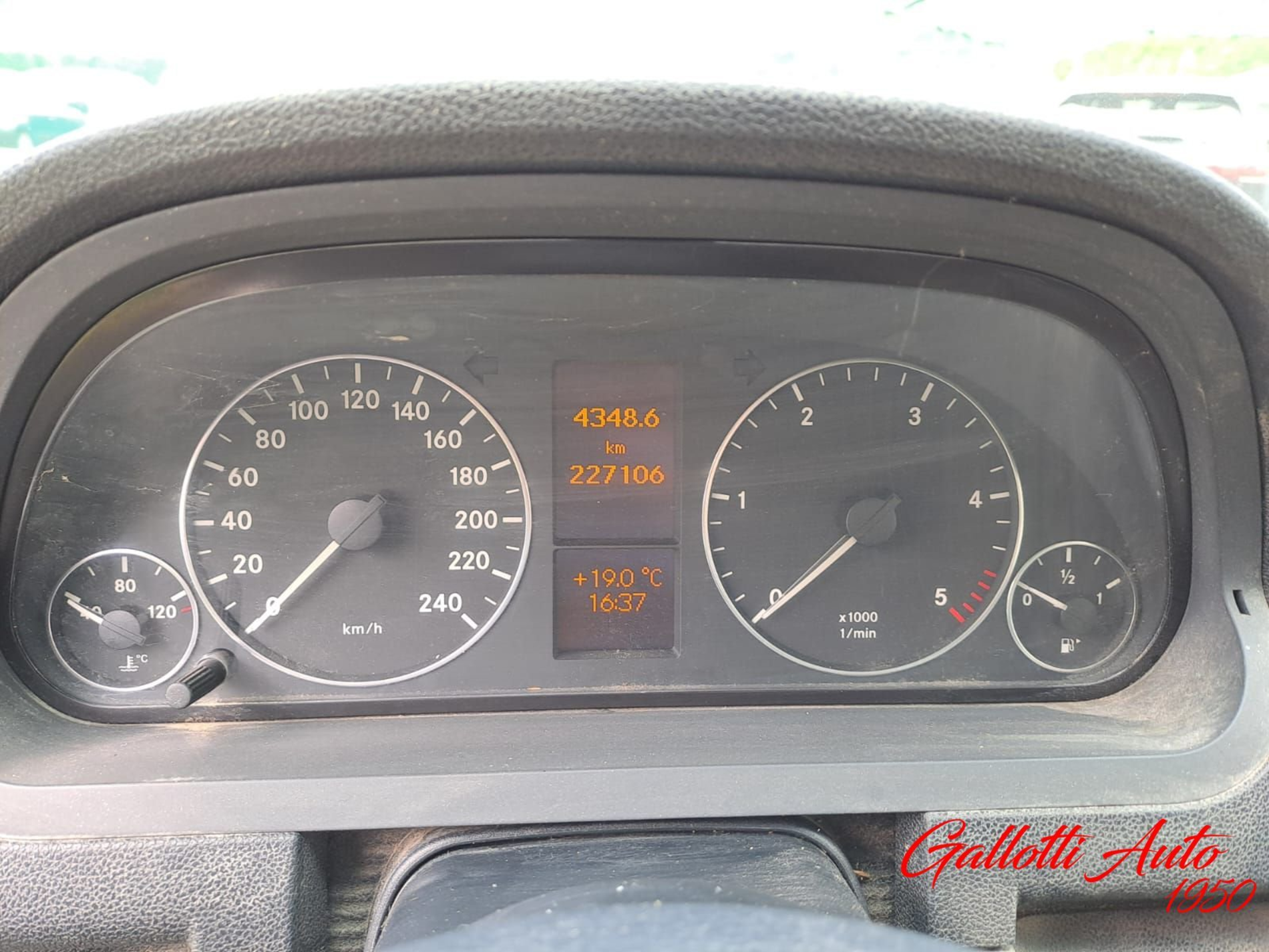 RISERVATA A COMMERCIANTI D’AUTO - Gallotti Auto