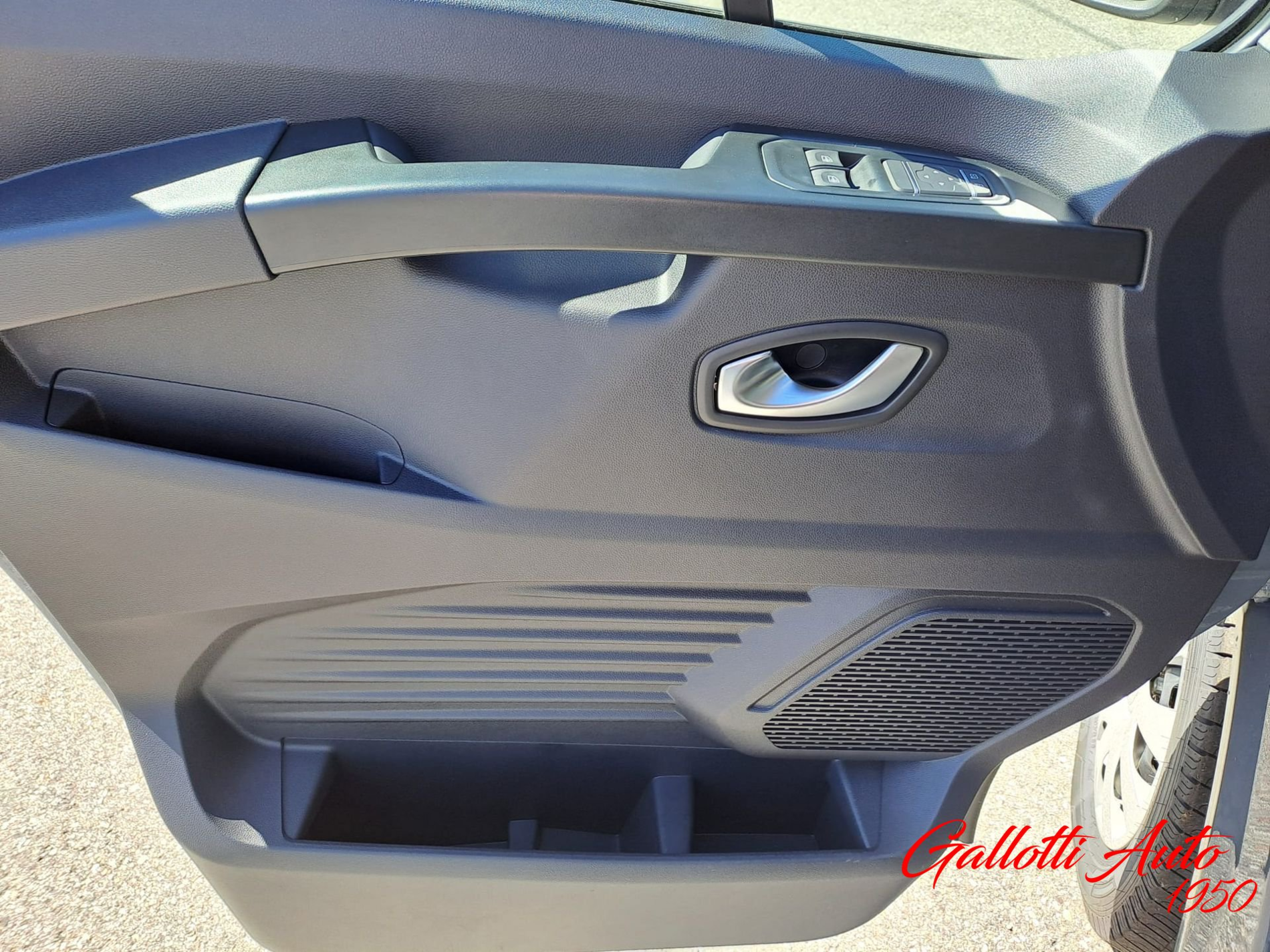 Bus 8 POSTI  L1H1+IVA - PROMO GALLOTTI - Gallotti Auto