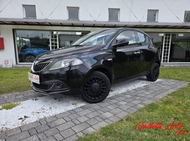 Lancia Ypsilon 1.0 Hybrid Silver-NESSUN OBBL. FIN. - Gallotti Auto